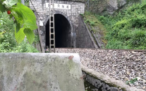 新建永吉高速公路既有隧道振动监测